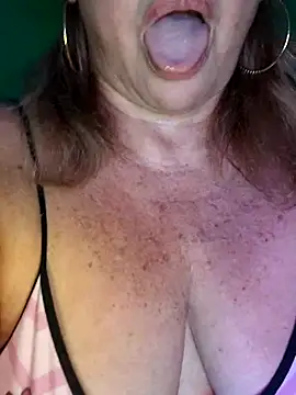 Snapshot of Kasandra_Ho chatting on December 2, 2025, 6:09 pm Kasandra Ho online show from December 2, 2025, 6:09 pm