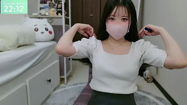 Snapshot of -SHIZUKU- chatting on September 18, 2025, 1:14 pm -SHIZUKU- online show from September 18, 2025, 1:14 pm