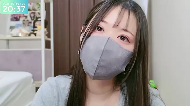 Snapshot of -SHIZUKU- chatting on September 30, 2025, 11:38 am -SHIZUKU- online show from September 30, 2025, 11:38 am