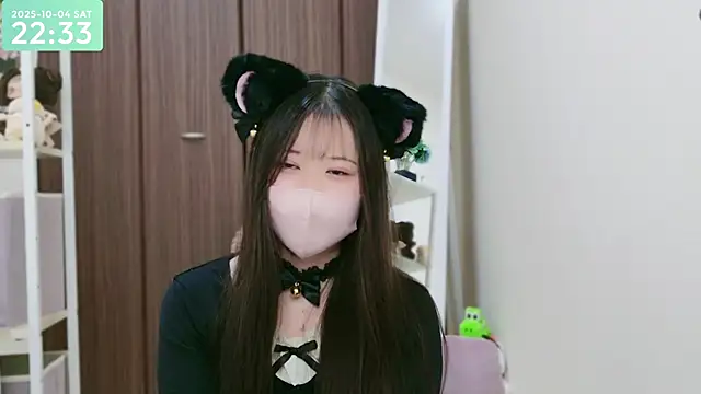 Snapshot of -SHIZUKU- chatting on October 4, 2025, 1:34 pm -SHIZUKU- online show from October 4, 2025, 1:34 pm