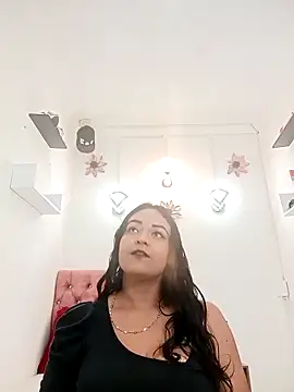 Snapshot of samanthaPuxy chatting on February 9, 2025, 7:59 am samanthaPuxy online show from February 9, 2025, 7:59 am