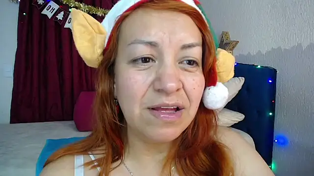 Snapshot of Delilah_Belmont chatting on December 23, 2024, 11:17 pm Delilah Belmont online show from December 23, 2024, 11:17 pm