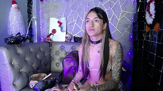 Snapshot of amelierouss chatting on December 2, 2025, 11:34 am amelierouss online show from December 2, 2025, 11:34 am