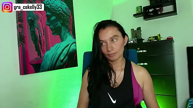 gracekelly12 online show from March 7, 2025, 3:49 pm