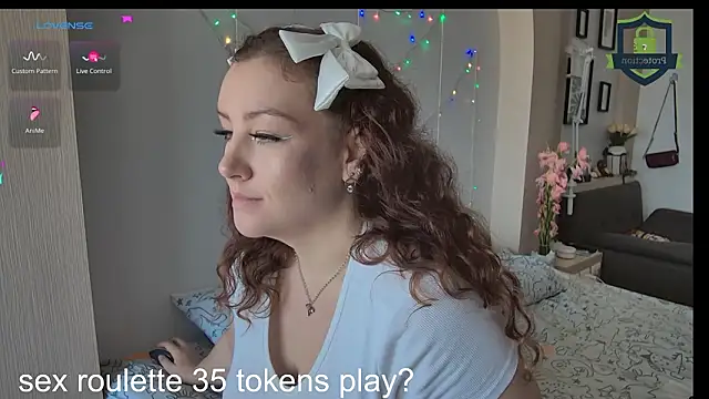  leediseeeex  online show from February 27, 2026, 5:51 am