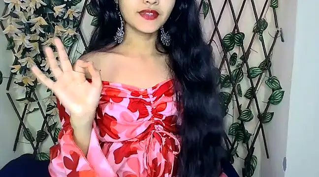 Snapshot of SUZY_FROMUS chatting on February 7, 2025, 5:29 pm SUZY FROMUS online show from February 7, 2025, 5:29 pm