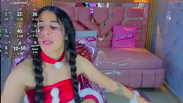 Snapshot of paris_sub1_ chatting on December 14, 2025, 2:00 pm paris sub1 online show from December 14, 2025, 2:00 pm