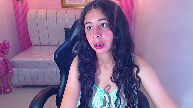 Snapshot of paris_sub1_ chatting on October 24, 2025, 12:48 pm paris sub1 online show from October 24, 2025, 12:48 pm