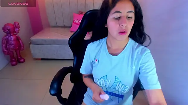 Snapshot of paris_sub1_ chatting on November 29, 2025, 1:00 pm paris sub1 online show from November 29, 2025, 1:00 pm