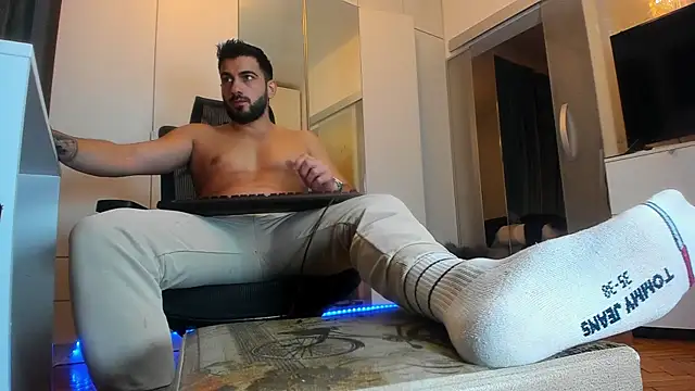 Snapshot of welcometo_hell chatting on October 12, 2025, 7:59 pm welcometo hell online show from October 12, 2025, 7:59 pm