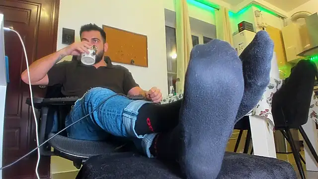 welcometo hell online show from November 25, 2025, 10:10 pm