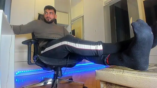 Snapshot of welcometo_hell chatting on October 6, 2025, 12:39 pm welcometo hell online show from October 6, 2025, 12:39 pm