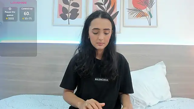 nataliiiiia online show from March 14, 2025, 12:07 pm