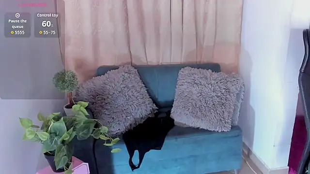 Danielacossio online show from December 21, 2025, 4:03 am