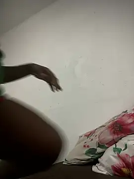 Snapshot of Daniela518 chatting on February 2, 2026, 12:09 am Daniela518 online show from February 2, 2026, 12:09 am