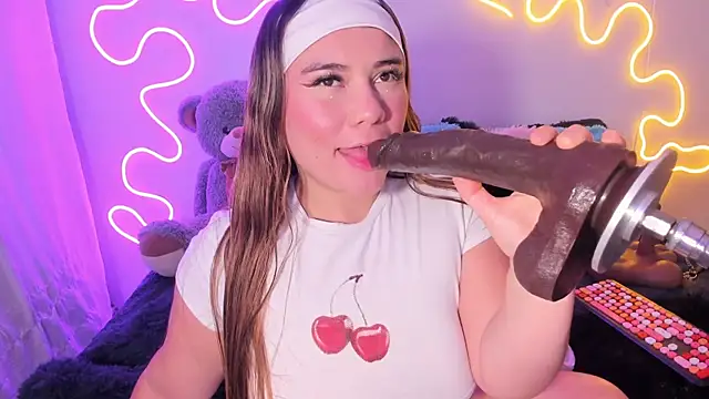 Snapshot of Isa_belaa chatting on September 21, 2025, 10:53 am Isa belaa online show from September 21, 2025, 10:53 am