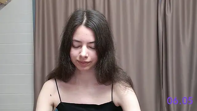 sweet sweet angel online show from May 6, 2026, 9:24 am