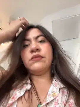 Iam  Cristal online show from April 3, 2026, 8:48 pm