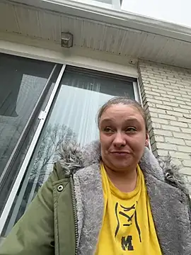 Snapshot of IvanaPlenty chatting on March 3, 2026, 5:20 pm IvanaPlenty online show from March 3, 2026, 5:20 pm