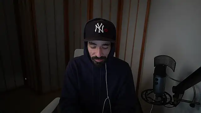 Your Ice cream online show from December 5, 2025, 1:10 pm