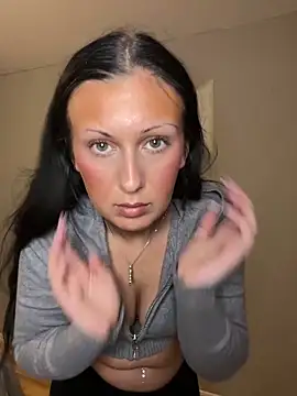 SweNatasha online show from April 4, 2026, 9:21 pm