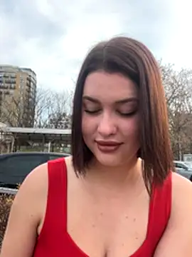 KikiWatson online show from November 24, 2025, 7:30 am