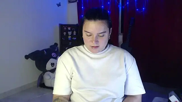 Nika 1  online show from November 6, 2025, 10:25 pm