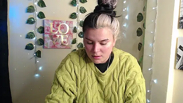 Snapshot of Nika_1_ chatting on February 6, 2026, 1:34 am Nika 1 online show from February 6, 2026, 1:34 am