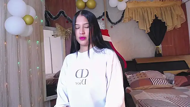 hera divine online show from December 3, 2025, 7:02 pm