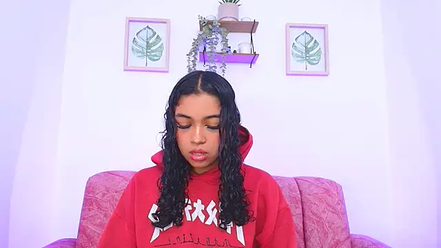 Snapshot of Sara_Jhonson chatting on February 9, 2025, 12:49 am Sara Jhonson online show from February 9, 2025, 12:49 am