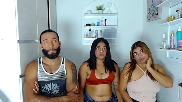  jhon connor  online show from April 14, 2026, 9:42 pm