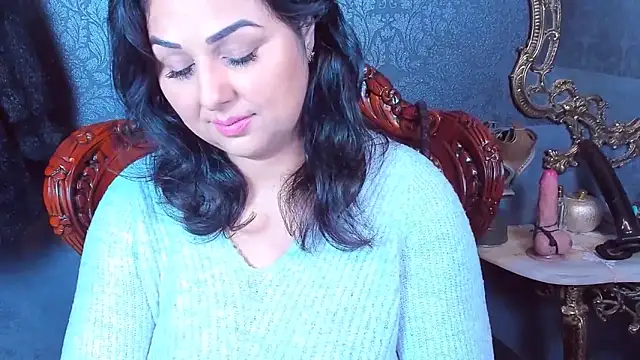 Snapshot of SelenaNoctis chatting on November 5, 2025, 7:44 am SelenaNoctis online show from November 5, 2025, 7:44 am