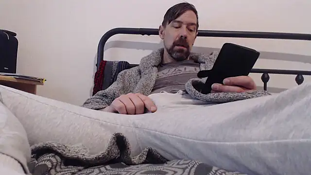 Snapshot of willybewild chatting on December 2, 2025, 10:28 am willybewild online show from December 2, 2025, 10:28 am