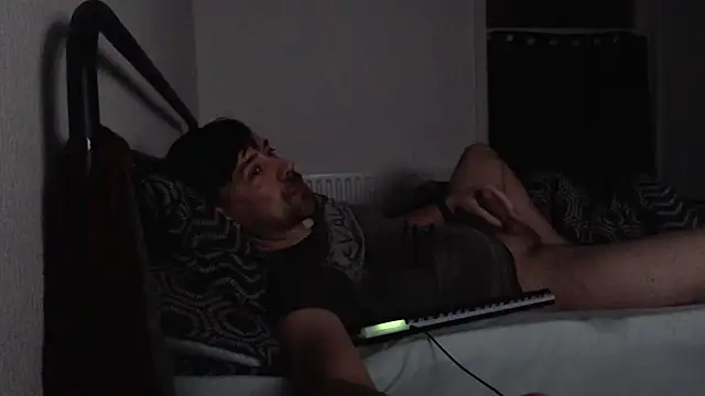 Snapshot of willybewild chatting on November 8, 2025, 2:04 am willybewild online show from November 8, 2025, 2:04 am