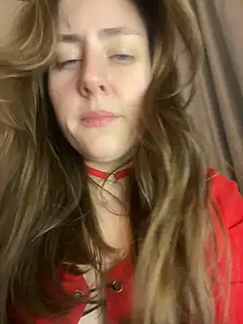 Snapshot of Topvi_ chatting on February 14, 2025, 2:54 pm Topvi online show from February 14, 2025, 2:54 pm