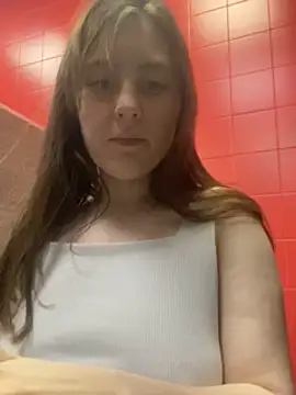Snapshot of Topvi_ chatting on January 11, 2025, 12:40 pm Topvi online show from January 11, 2025, 12:40 pm