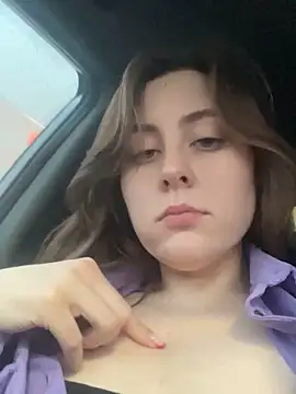 Snapshot of Topvi_ chatting on January 19, 2025, 1:44 pm Topvi online show from January 19, 2025, 1:44 pm
