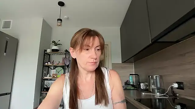 Snapshot of jainesummer chatting on July 7, 2026, 1:25 pm jainesummer online show from July 7, 2026, 1:25 pm