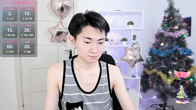 Snapshot of Miram_Yu chatting on December 17, 2024, 7:15 pm Miram Yu online show from December 17, 2024, 7:15 pm