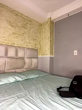 Snapshot of HannaRhodes chatting on October 30, 2025, 1:53 pm HannaRhodes online show from October 30, 2025, 1:53 pm