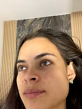 Snapshot of HannaRhodes chatting on October 28, 2025, 2:27 pm HannaRhodes online show from October 28, 2025, 2:27 pm