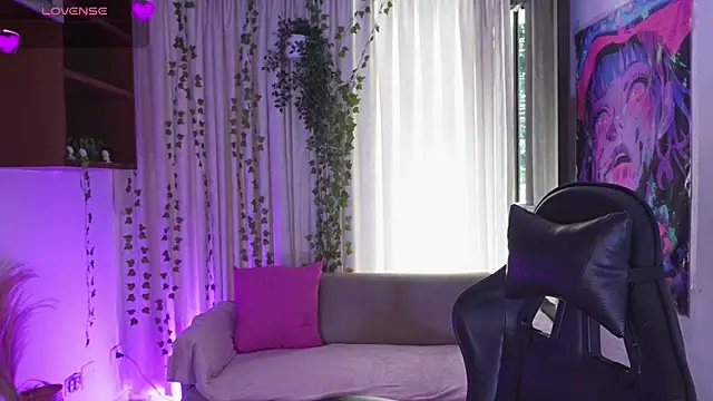 HannaRhodes online show from February 14, 2026, 3:01 pm