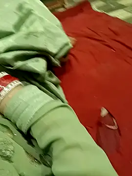 Snapshot of QUEEN-X-CPL chatting on February 27, 2025, 5:37 pm QUEEN-X-CPL online show from February 27, 2025, 5:37 pm