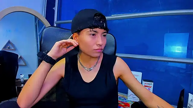 Snapshot of Im_Mathias chatting on November 30, 2025, 12:33 am Im Mathias online show from November 30, 2025, 12:33 am