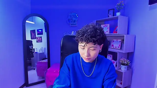 Snapshot of Im_Mathias chatting on November 20, 2025, 4:13 am Im Mathias online show from November 20, 2025, 4:13 am