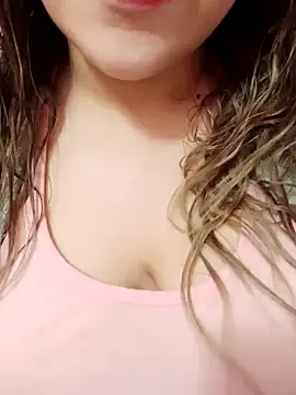 Hotoufia38 online show from February 20, 2025, 6:57 pm