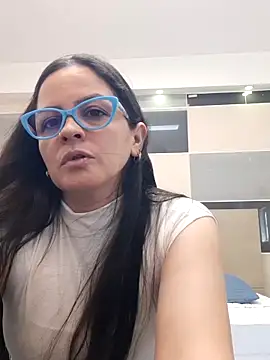 Snapshot of Zara_Jackson chatting on May 20, 2026, 2:47 pm Zara Jackson online show from May 20, 2026, 2:47 pm