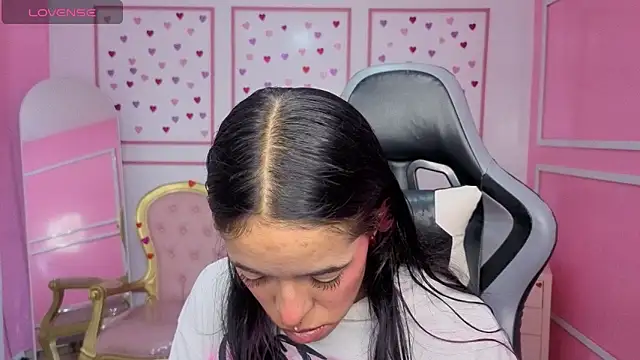 stephania t online show from February 13, 2026, 12:16 pm