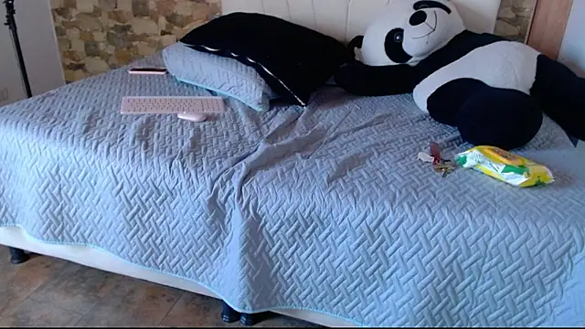 julz 03 online show from March 13, 2026, 6:24 pm