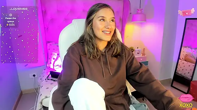 Snapshot of _Sophie__miller chatting on November 20, 2025, 8:09 pm Sophie miller online show from November 20, 2025, 8:09 pm